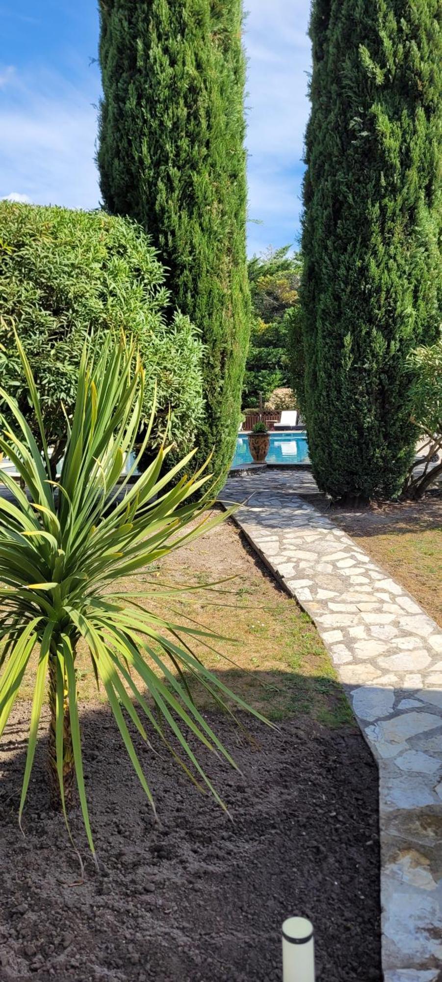 Villa Liberty Entraigues-sur-la-Sorgue ภายนอก รูปภาพ