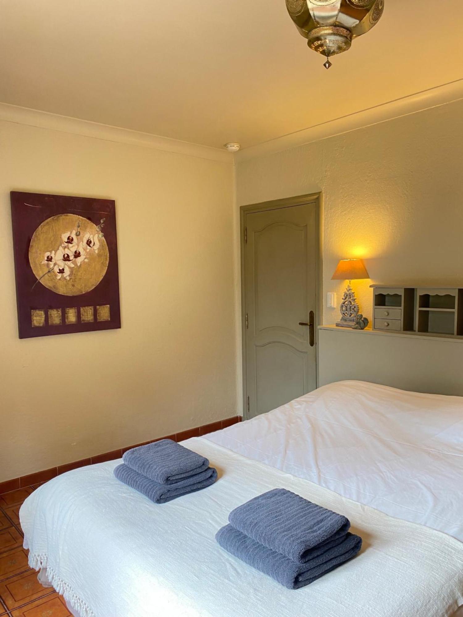 Villa Liberty Entraigues-sur-la-Sorgue ภายนอก รูปภาพ