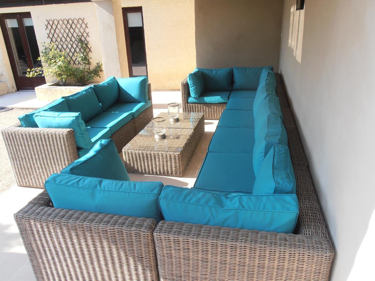 Villa Liberty Entraigues-sur-la-Sorgue ภายนอก รูปภาพ